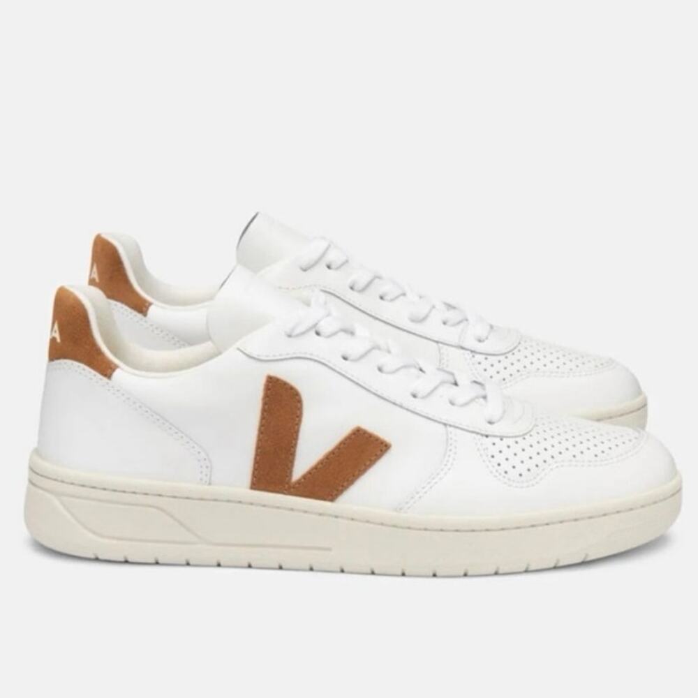 Veja V-10 Sneakers in Extra White & Camel